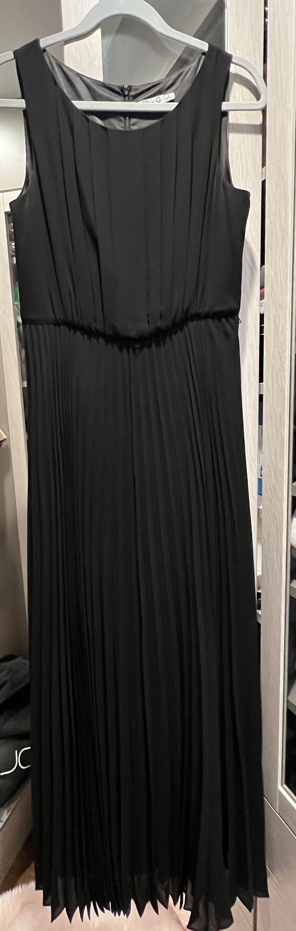 Long Pleated Dress Black Size 8