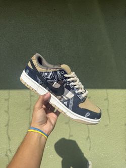 Nike SB Dunk Low “ Travis Scott”