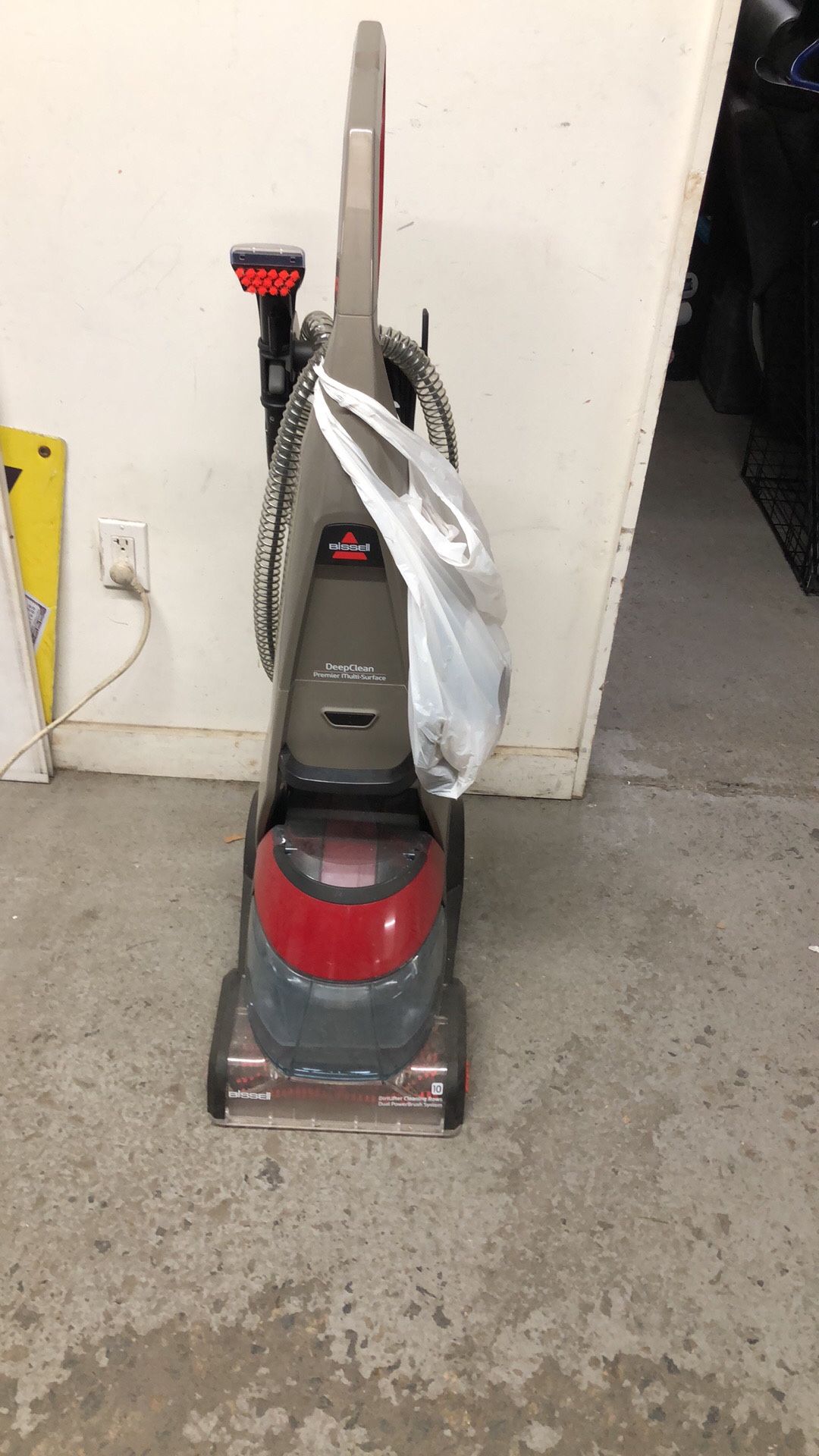 Carpet cleaner with old attachment