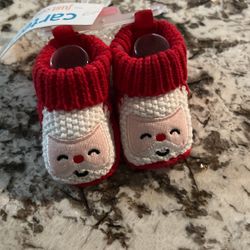 Crochet Santa Baby Shoes 