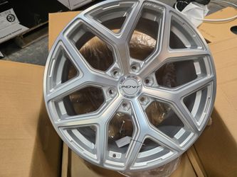 4 brand new 20" inch flo-form wheels. (6x139.7)