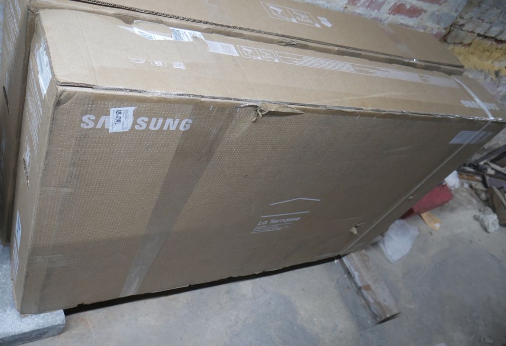   Samsung QN55LST7TA 55" The Terrace QLED 4K UHD HDR Smart TV QN55LST7TAFXZA , OUTDOOR TV. NEW. SEALED BOX, BUT BEFORE SHIPPING BOX WILL BE OPEN AND E