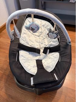 Nuna Leaf Baby Bouncer