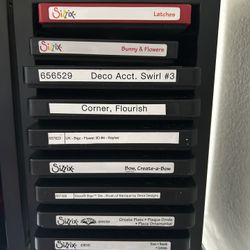10 Lg And Xl Sizzix Dies With Case