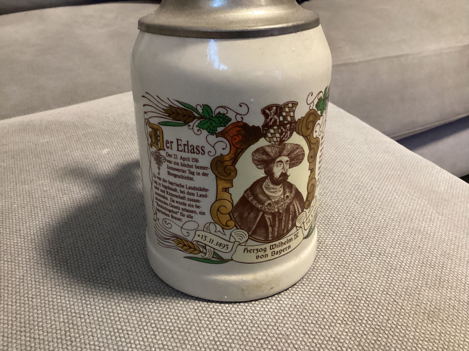 Ber Erlass Beer Mug w/pewter lid Herzog Wilhelm V von Bayern