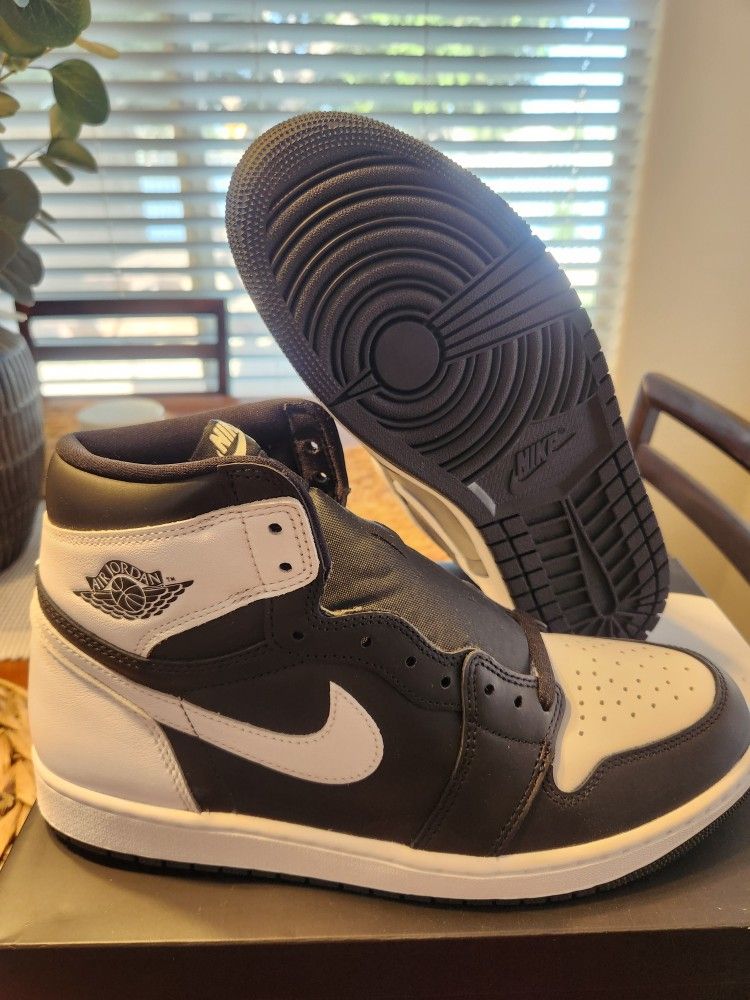 Jordan 1 High Black White