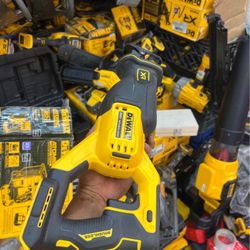 Dewalt 20v Xr Sawzall Reciprocating Saw Tool Only 