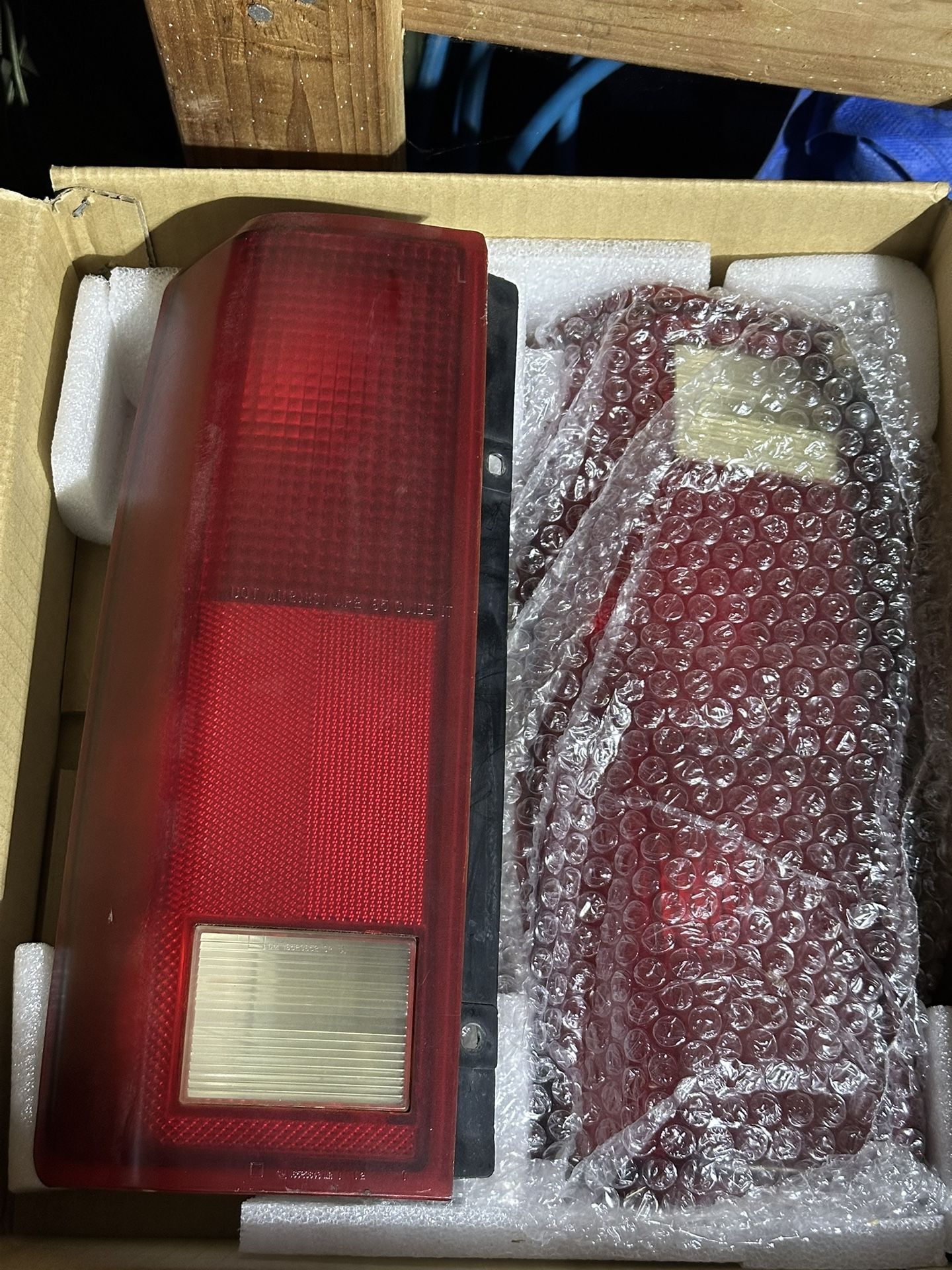 85-05 Astro/Safari Taillights 