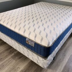 Queen Supreme Ortho Mattress And Boxspring !