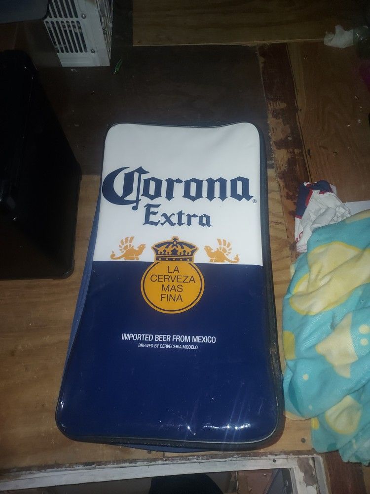 Corona Rolling Cooler Bag