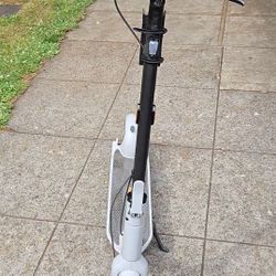 Segway Ninebot Electric Scooter G30LP