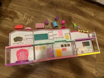 Shopkins houses and fashion boutique and more read descriptions