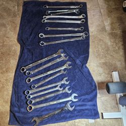 WRENCHES 17 assorted total.