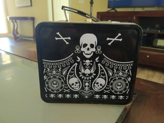 Scull Lunch Box