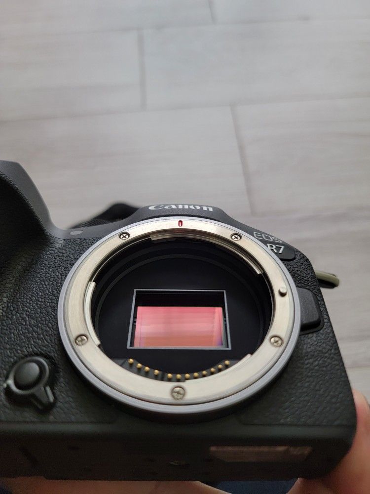 Combo Canon R7 RF800mm 800mm F11 Like New With Battery Grip(Just For