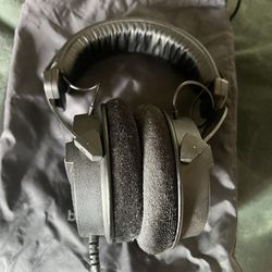 Beyerdynamic DT990 Pro Limited Edition 