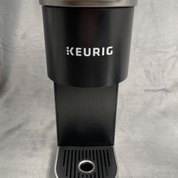 Keurig K-Mini Plus Matte Black Single Cup Single Serve Coffee Maker Slim Stylish
