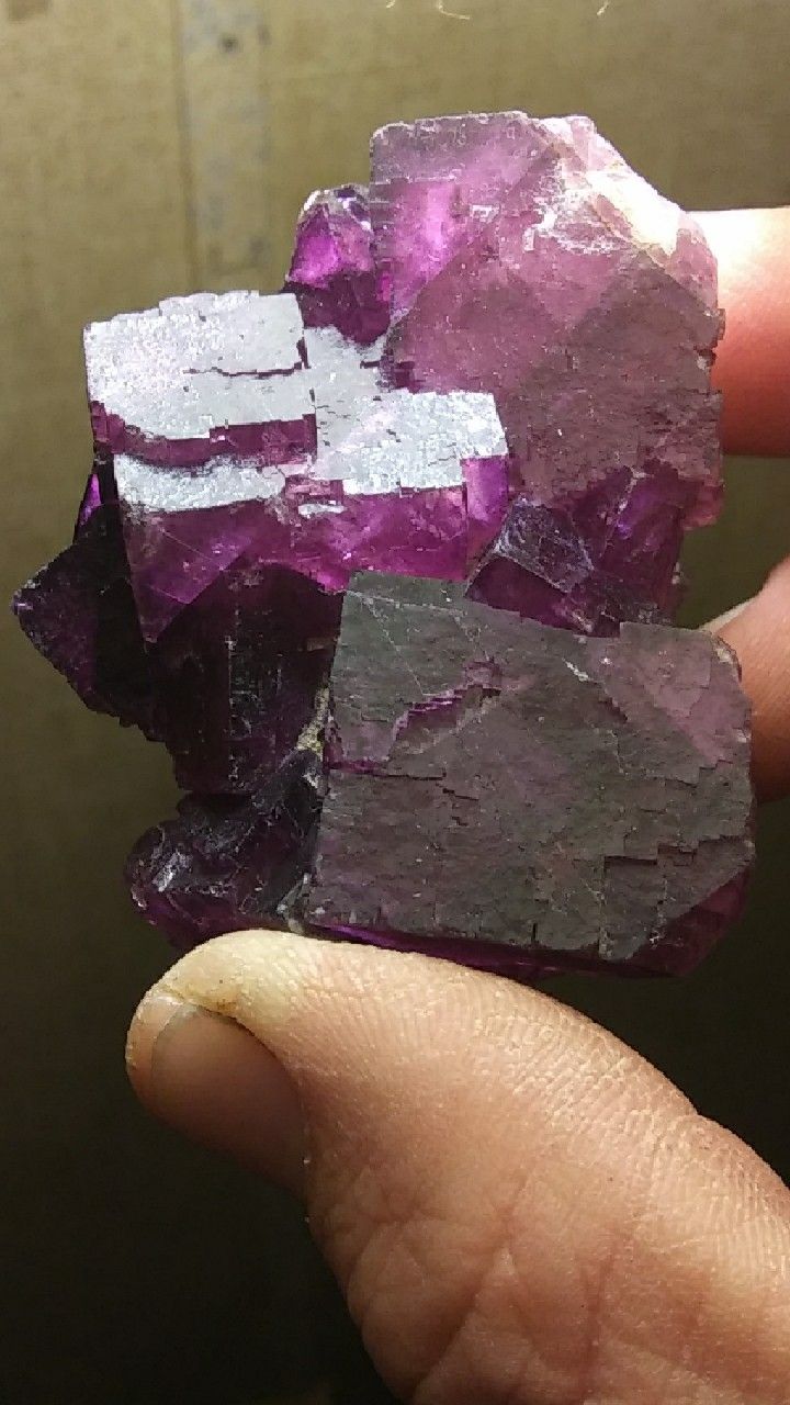 Deep purple flourite