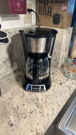 Hamilton -Beach 12 cup coffee maker in excellent condition