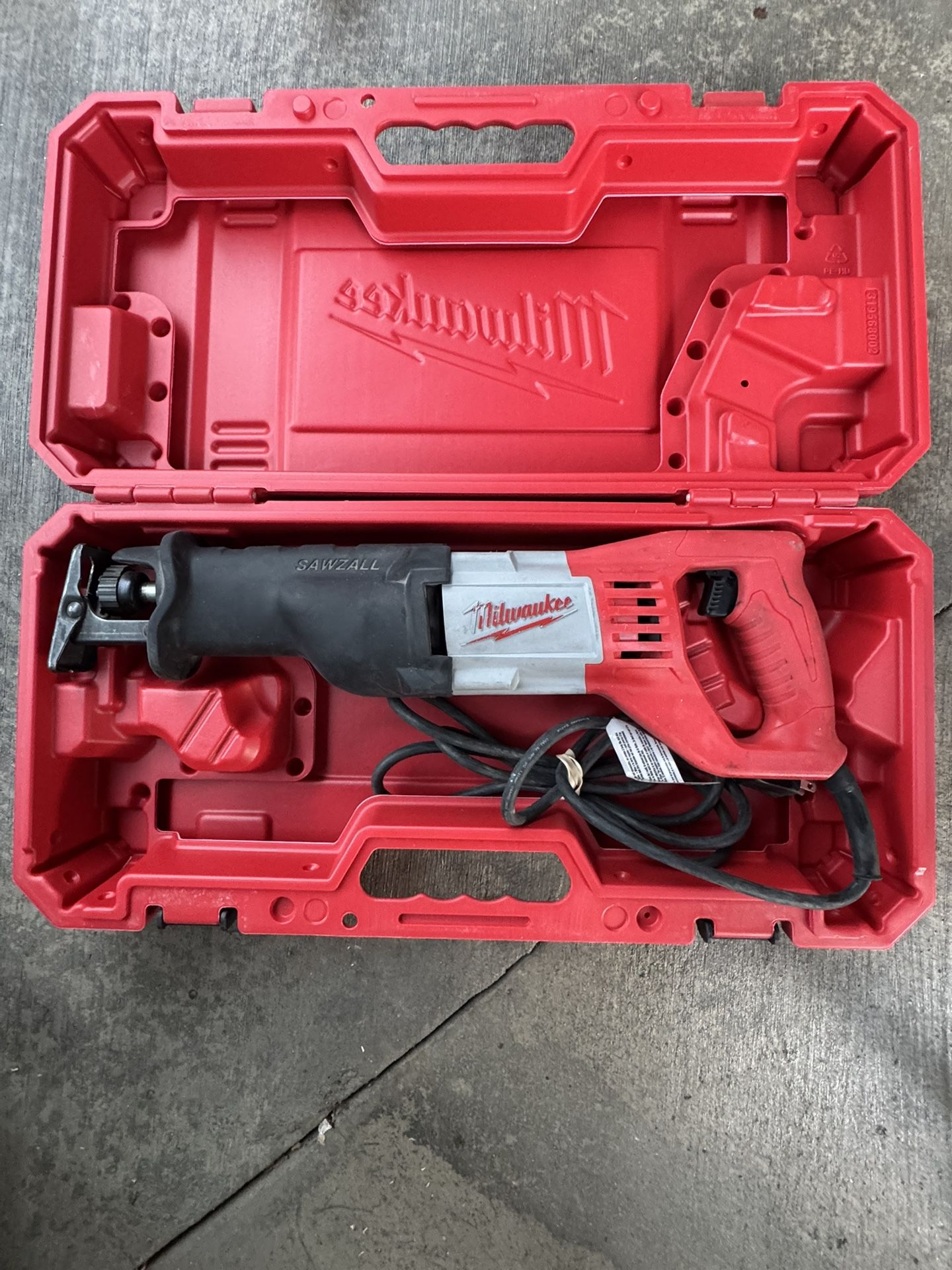 Sawzall 12 Amp Milwaukee (firm Price)