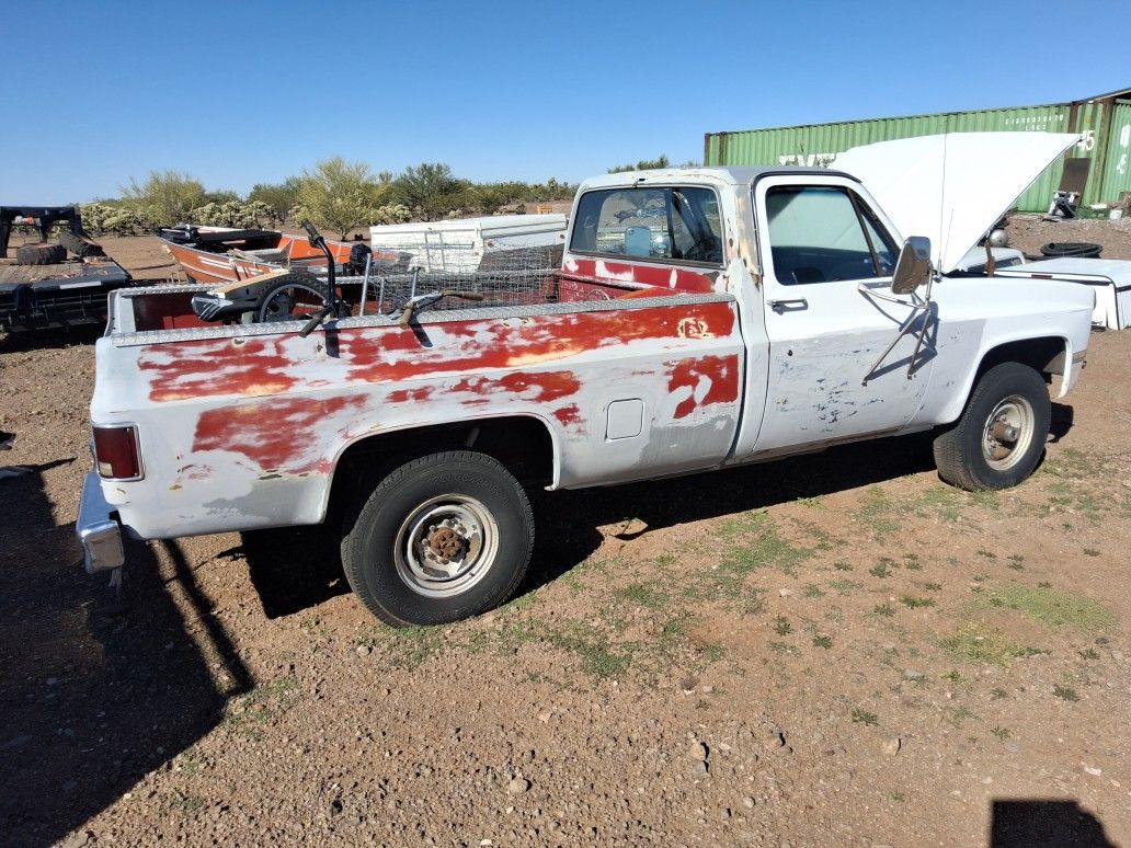 1985 Chevy 4x4 Truck
