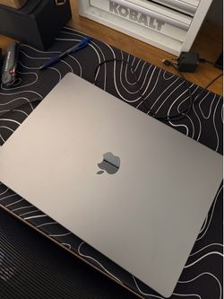 MacBook