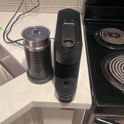 Breville Nespresso (essenza Mini)