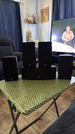 Surround sound speakers