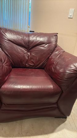 Love seat 2 people  couch and matching 3people seated couch all matching