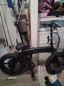 Black Folding Fat Tire Electric Bike