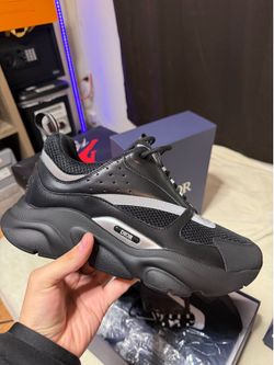 Dior b22