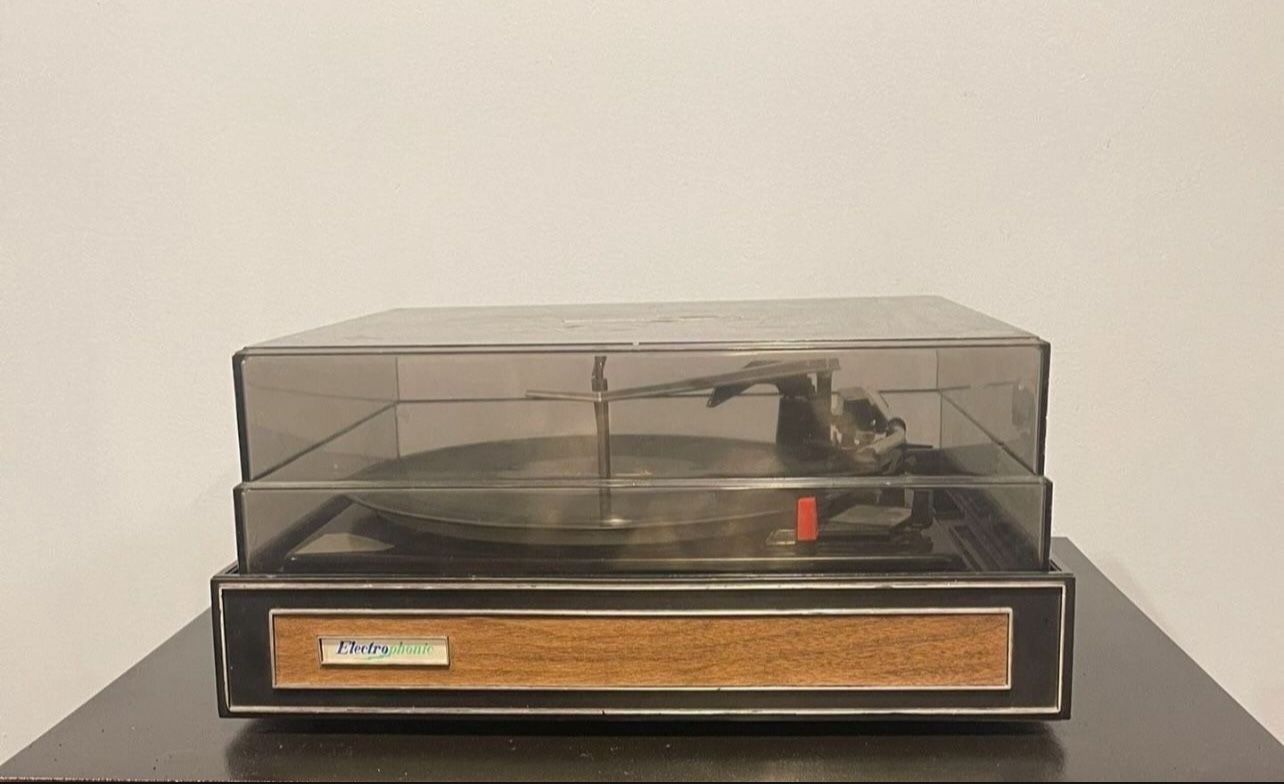 Mid Century Garrard Turntable / Record Player