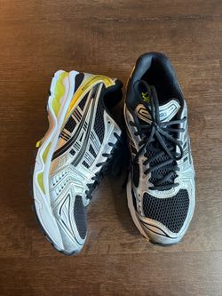 ASICS Kayano size 9.5