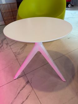 (6) Mari-Sol 19-1/4" White Table Top w/19-3/4"H Table Base $480ea New