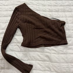 one shoulder cropped top