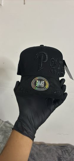 Total black cap