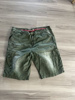 Staple Green Shorts Size 40