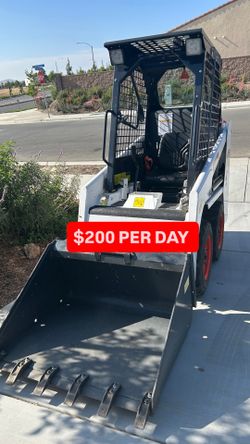 (R.E.N.T)SKID STEER $200 /Day
