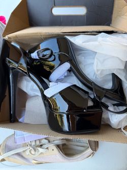 Fashion Nova heels