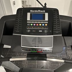 Nordic Track Elliptical 

$350

