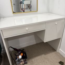 White Dressing Table/Desk With Drawers