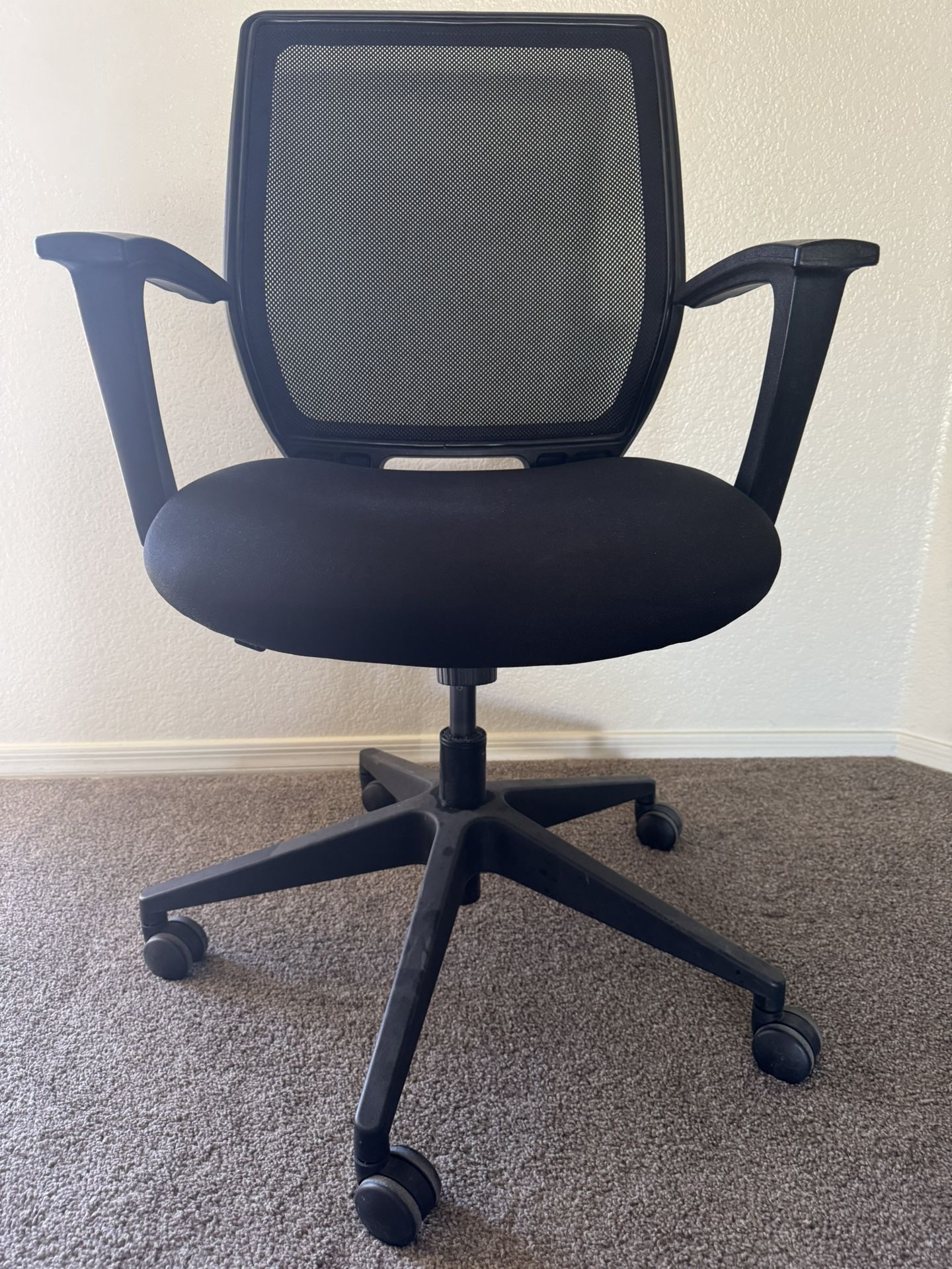 Used Adjustable Office Chair 