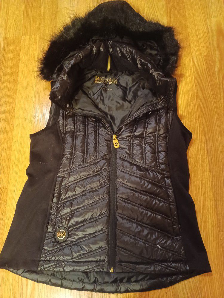 Women's Mk Puffer Vest Coat Size M New 