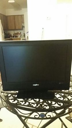 Sanyo with remote 19 inch TV display