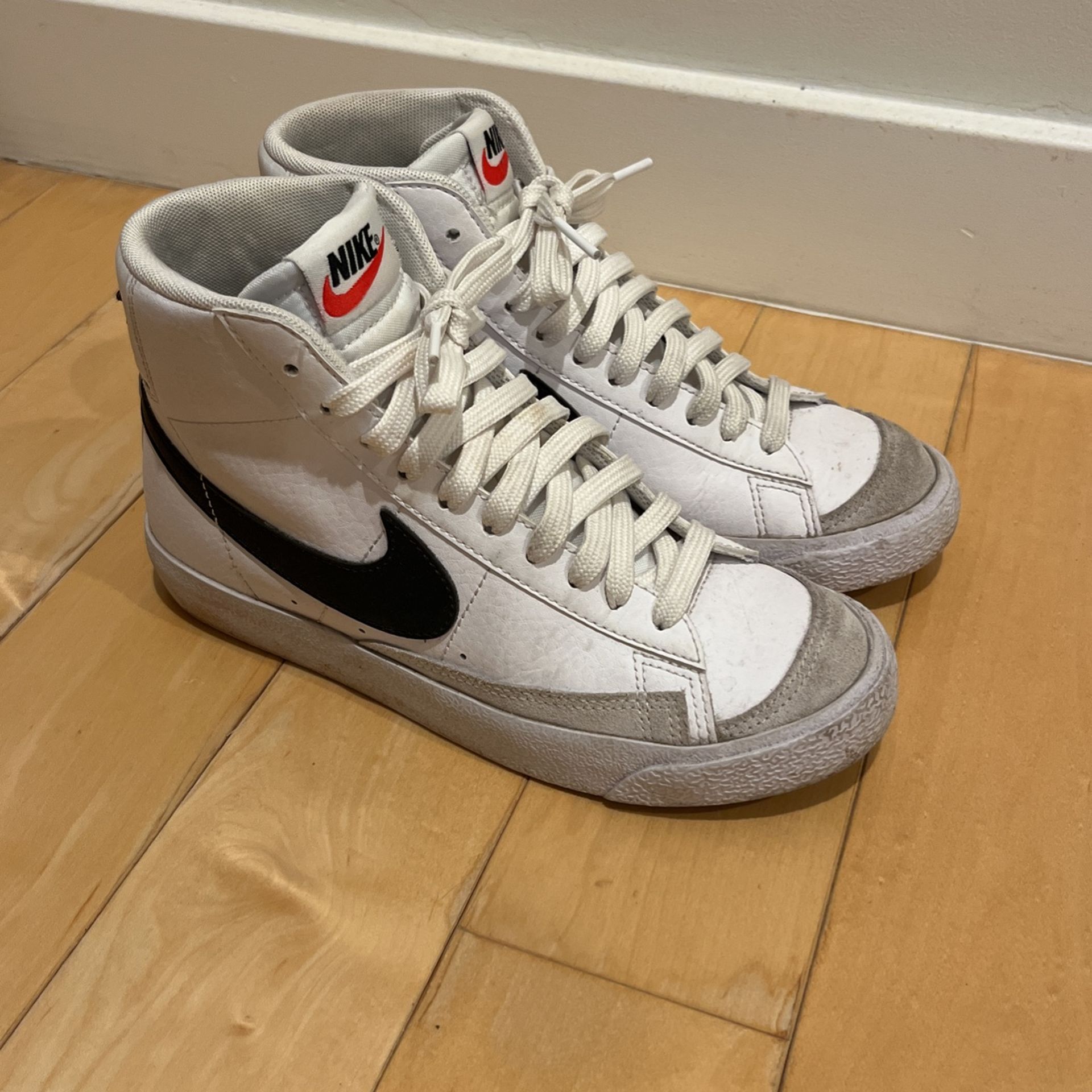 Nike Girls 4 youth