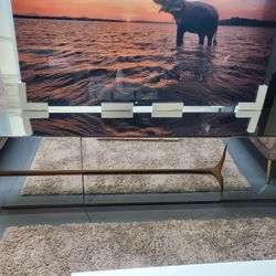 70” NEW DESIGN TV STAND MIRRORED WIYH GOLD DETAILS 