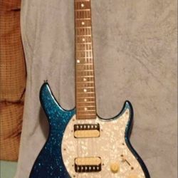 Vintage Stinger Guitar Metallic Blue