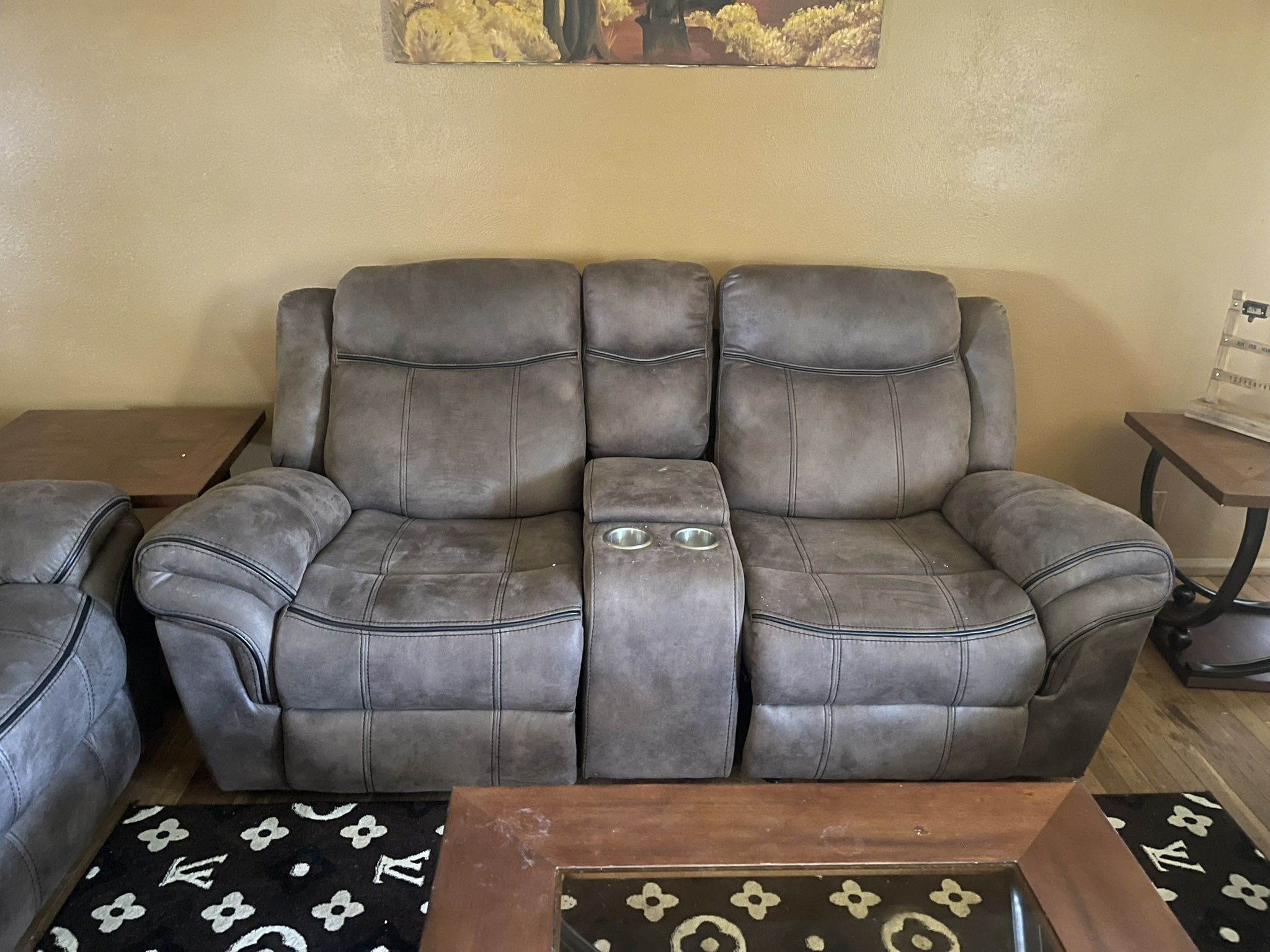 Sofa/loveseat/rocker Recliner/rug/coffee And End Tables