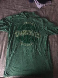 Teenage Mutant Ninja Turtles t shirt size medium (tmnt) no holes