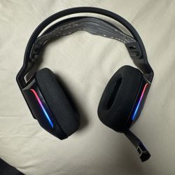 Logitech G733 Wireless Gaming Headset